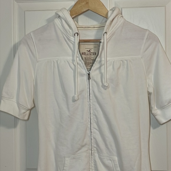 Hollister 2010s White Short-Sleeve Zip-Up Hoodie, Jacket, Medium - Picture 3 of 6